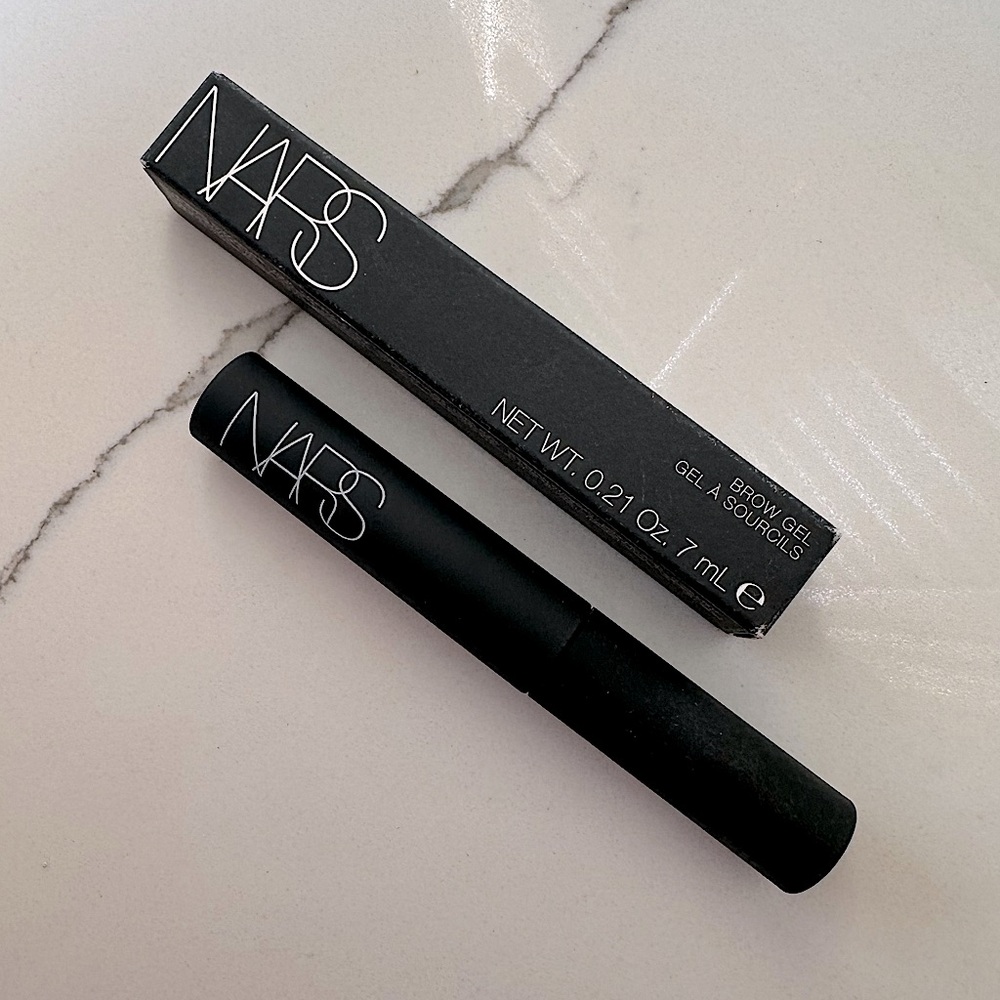 🔥2/$40🔥 NARS Long-Lasting Natural Defining Tinted Brow Gel Mascara “Piraeus” - Picture 4 of 7
